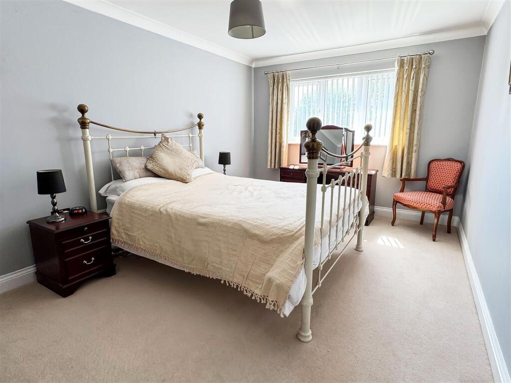 Additional image 15 of Linnet Close, Littlehampton