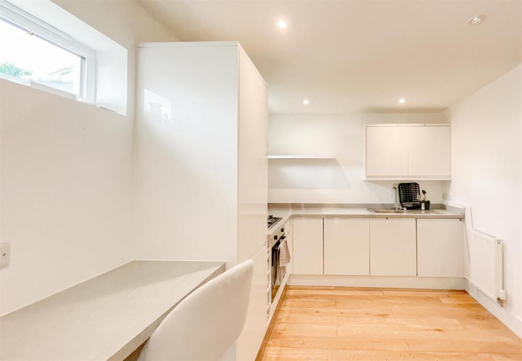 Additional image 11 of Cavendish Place, Eastbourne, BN21 3TY