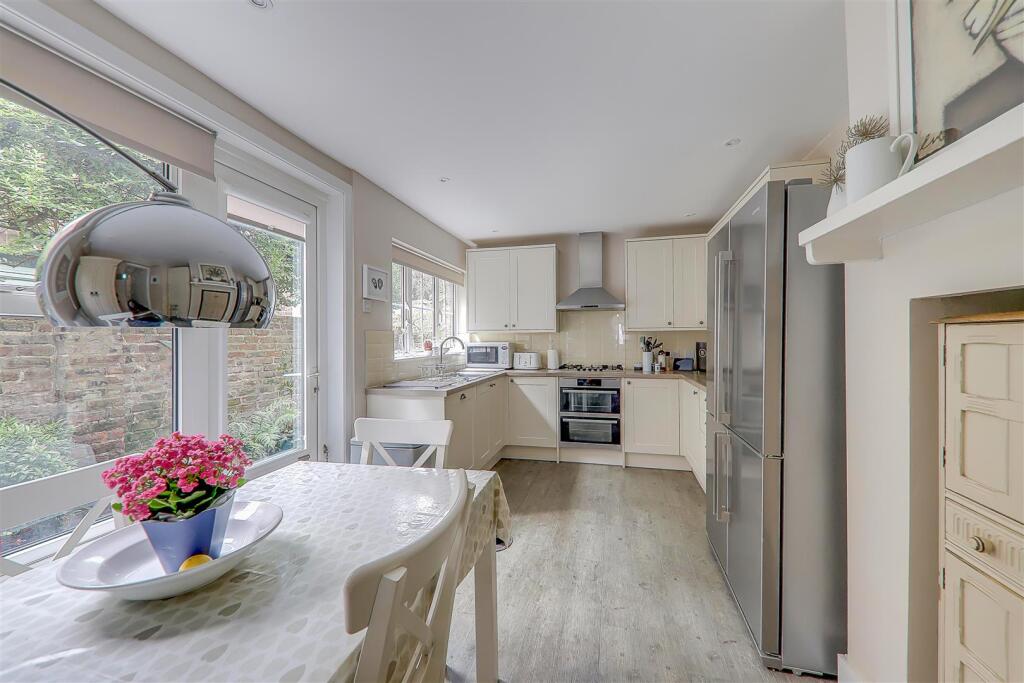 Additional image 5 of Elizabeth Road, Worthing