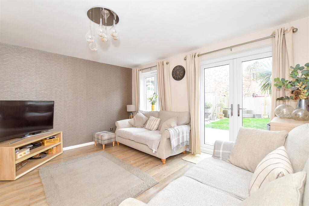 Additional image 5 of Carnation Close, Littlehampton, West Sussex