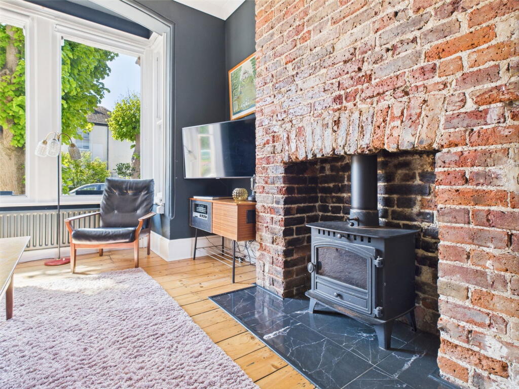 Additional image 7 of Warwick Gardens, Worthing, BN11 1PF