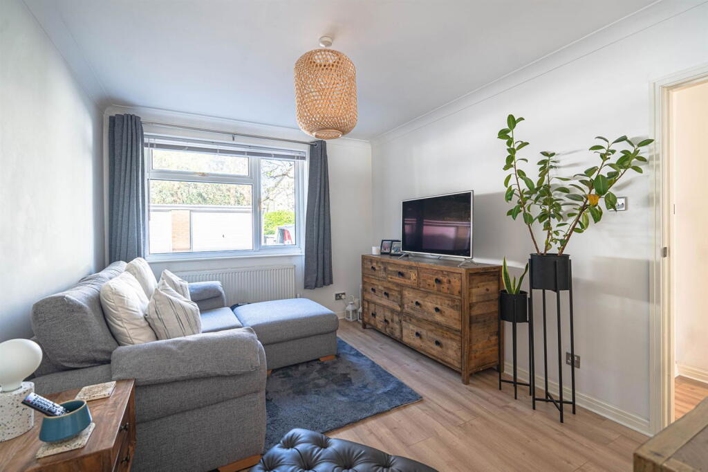 Additional image 8 of Browning Avenue, Bournemouth, BH5 1NN