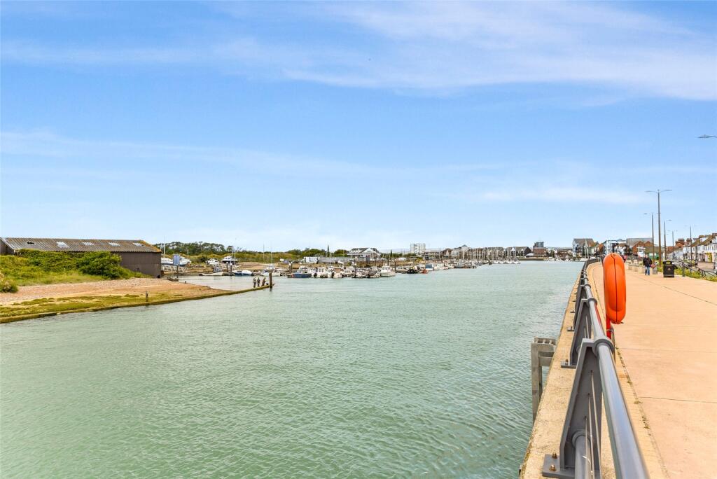 Additional image 19 of South Terrace, Littlehampton, West Sussex, BN17