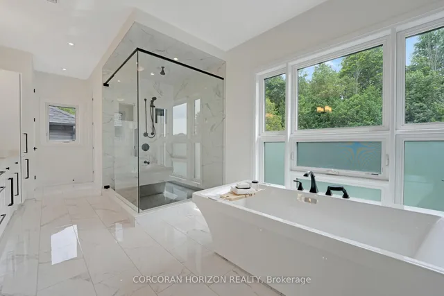 Additional image 31 of 521 Bridgemill Cres