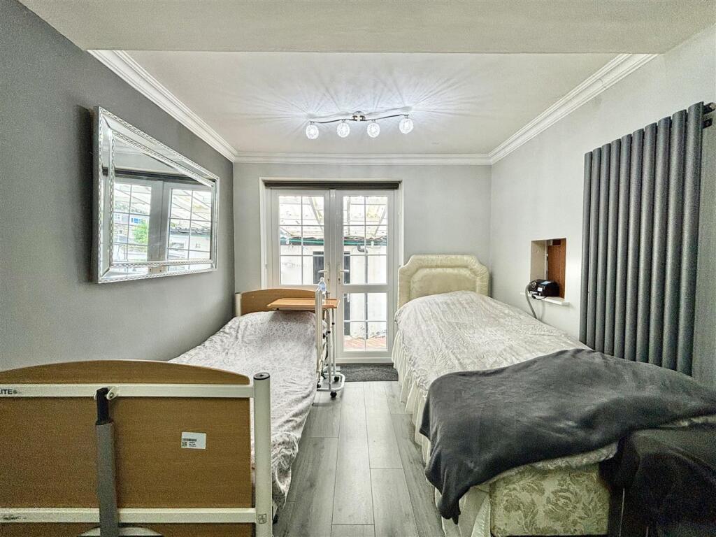 Additional image 10 of Como Drive, Bradford 8