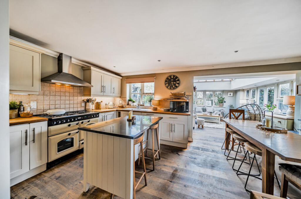 Additional image 23 of Tiptoe Road, Wootton, BH25