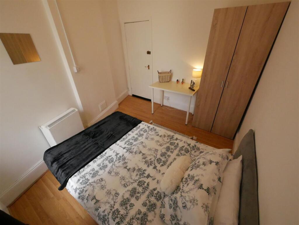 Additional image 4 of Gables, Bournemouth, BH1