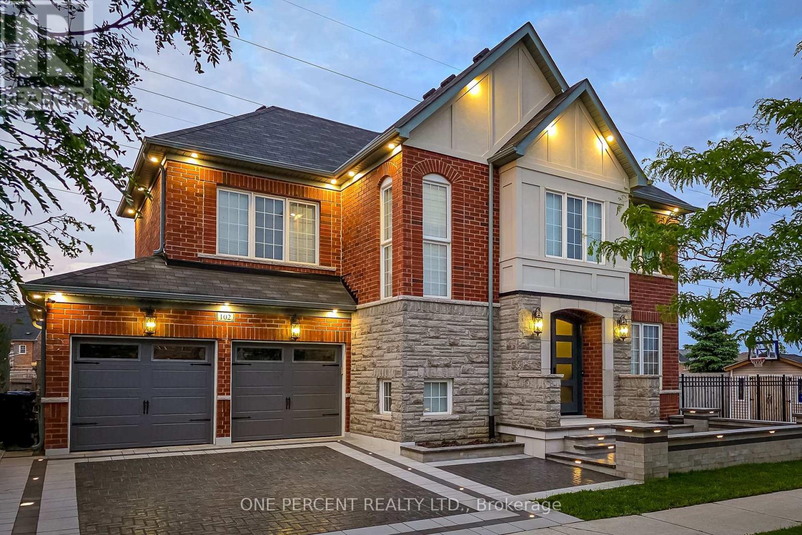 102 MONKTON CIRCLE|Brampton (Credit Valley), Ontario L6Y5Z5