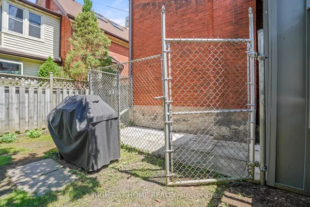 Additional image 14 of 58 Pandora Ave