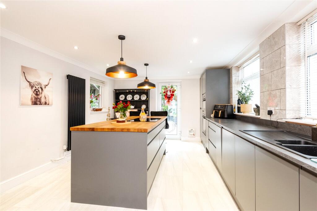 Additional image 7 of Glebeside Avenue, Tarring, Worthing, West Sussex, BN14