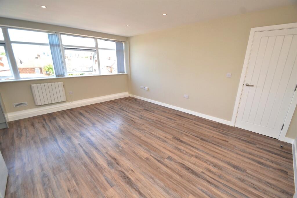 Additional image 3 of Poole