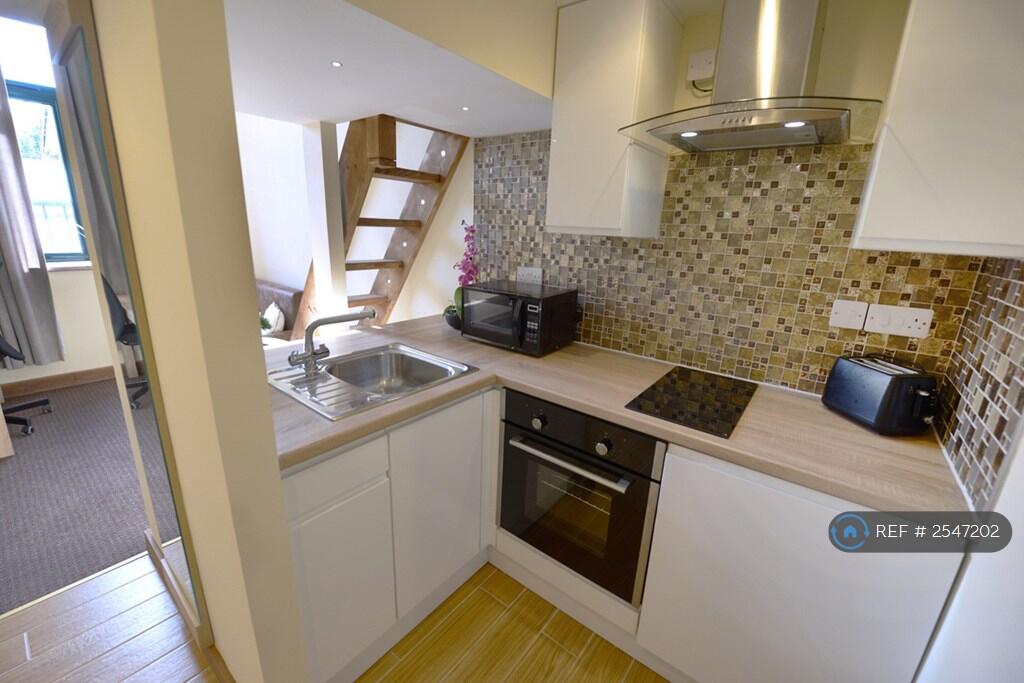 Additional image 4 of West End House, Bradford, BD7