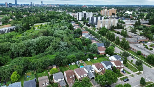 Additional image 31 of 18 Camrose Crt