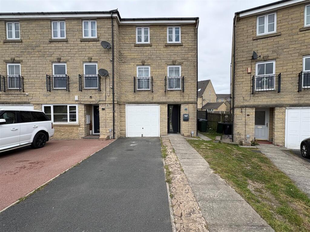 Keilder Crescent, Clayton Heights, Bradford