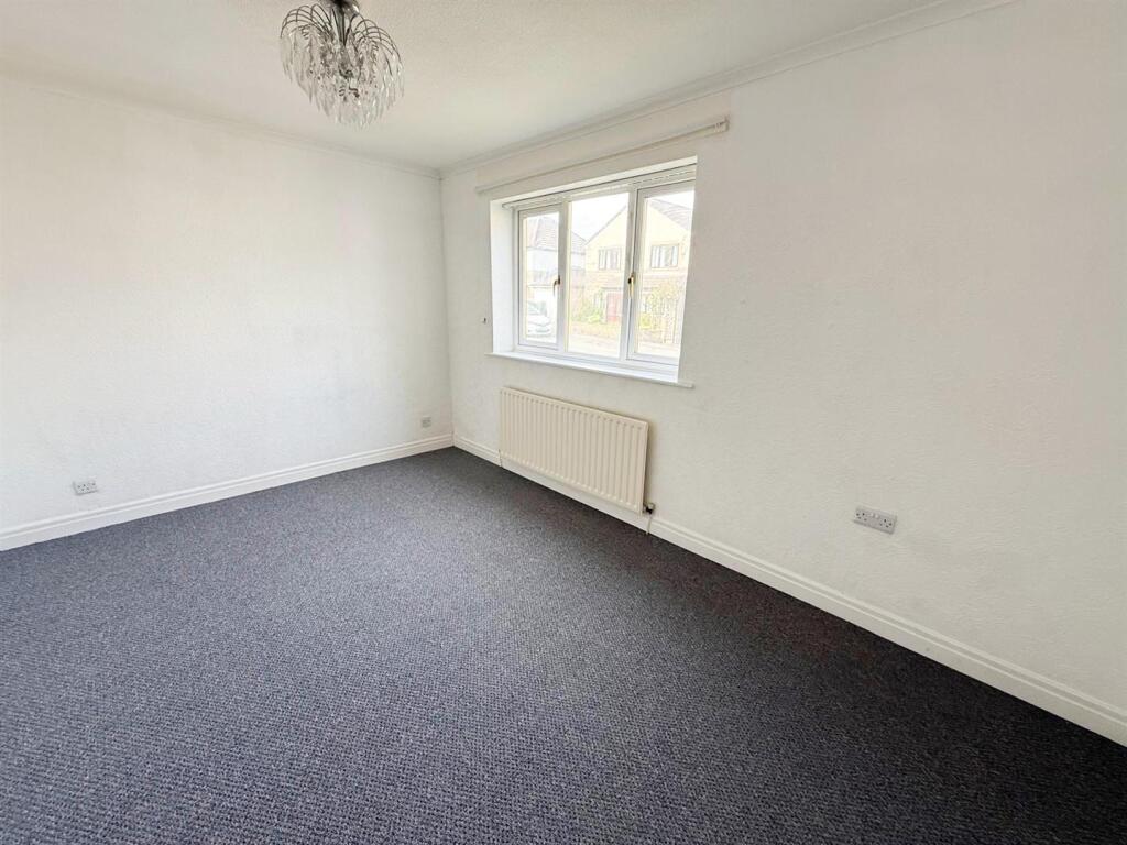 Additional image 13 of Greenacres Drive, Keighley