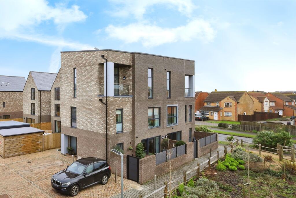 Additional image 18 of Genovesa Way, Eastbourne