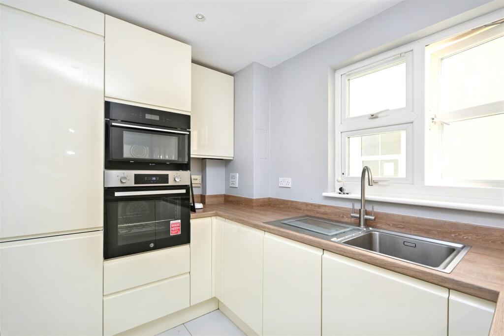 Additional image 4 of Jevington Gardens, Eastbourne