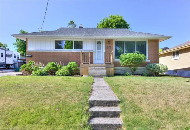 Additional image 5 of 71 Broadmoor Ave