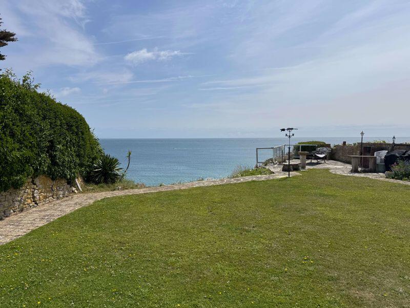 Additional image 22 of Superb Newly Renovated Ground Floor Garden Flat With Direct Sea Views