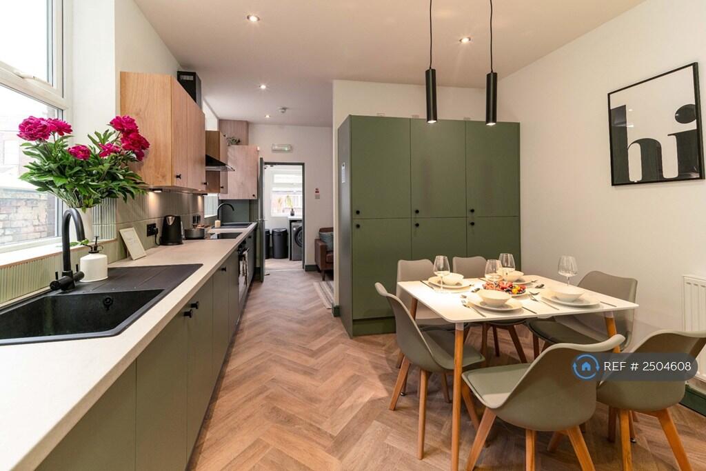 Additional image 6 of Walmersley Road, Bury, BL9