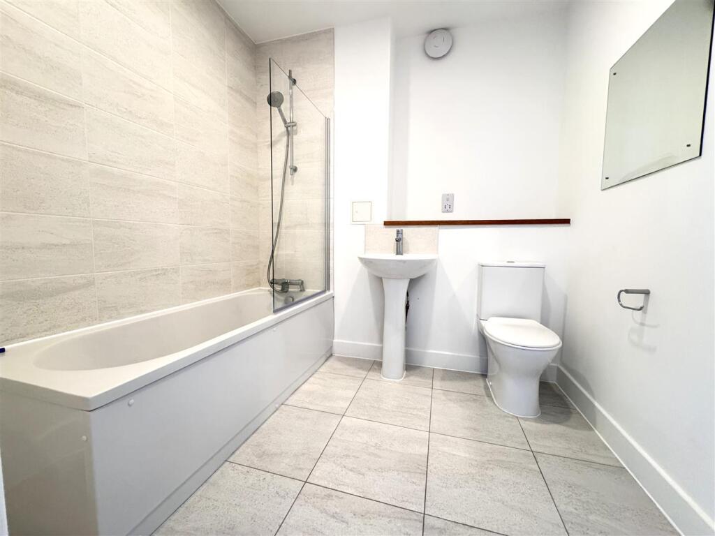 Additional image 10 of Hartington Place, Eastbourne BN21 3BG