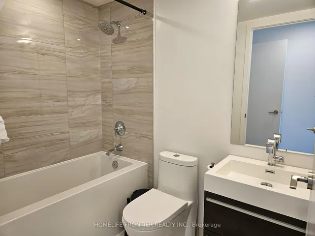 Additional image 10 of 39 Roehampton Ave Unit 1603