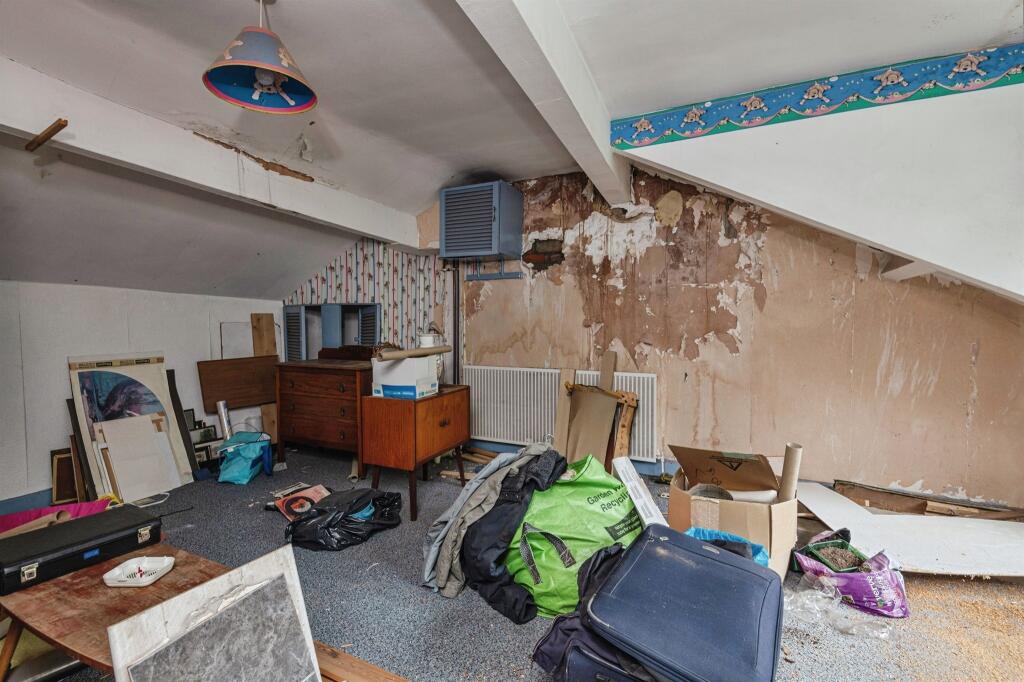 Additional image 13 of Hollingwood Lane, Bradford