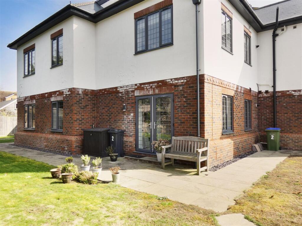 Additional image 13 of Woodlands Avenue, Rustington