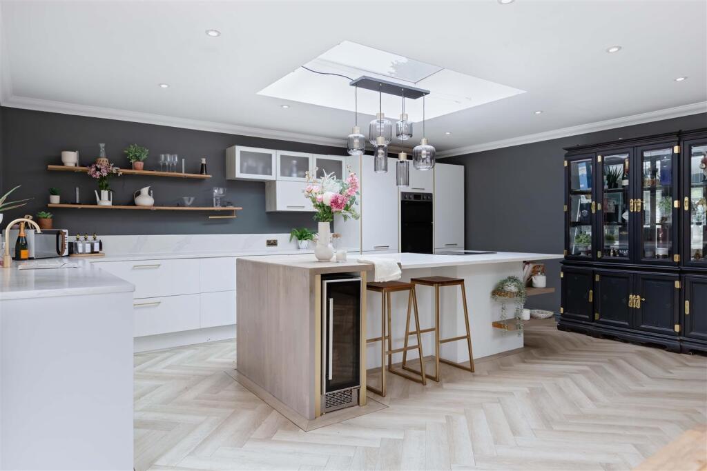 Additional image 26 of Chesswood Road, Worthing