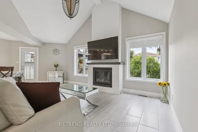 Additional image 5 of 134 QUEEN CHARLOTTE Cres