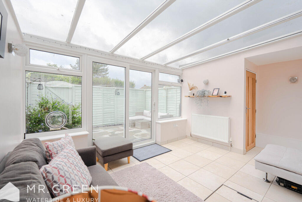 Additional image 5 of York Close, Christchurch, Dorset, BH23 2DB