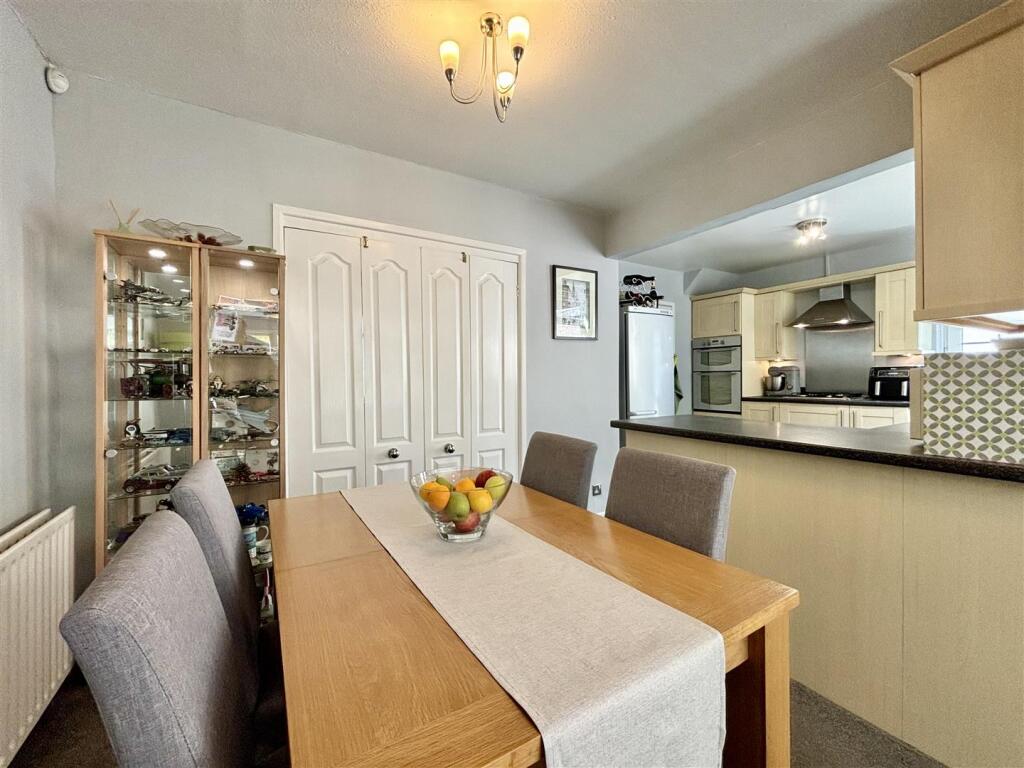 Additional image 21 of Ascot Drive, Bradford 7