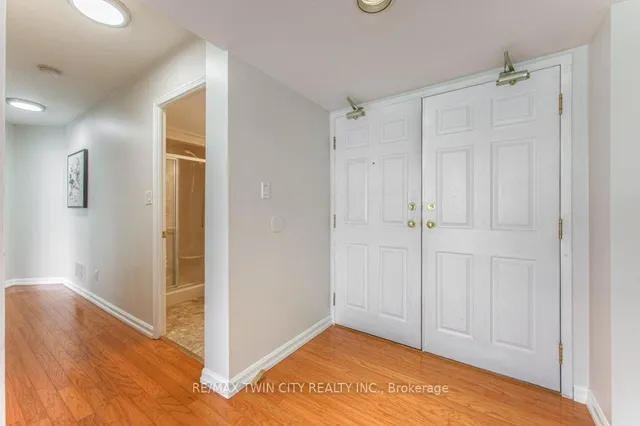 Additional image 3 of 3267 King St Unit 202