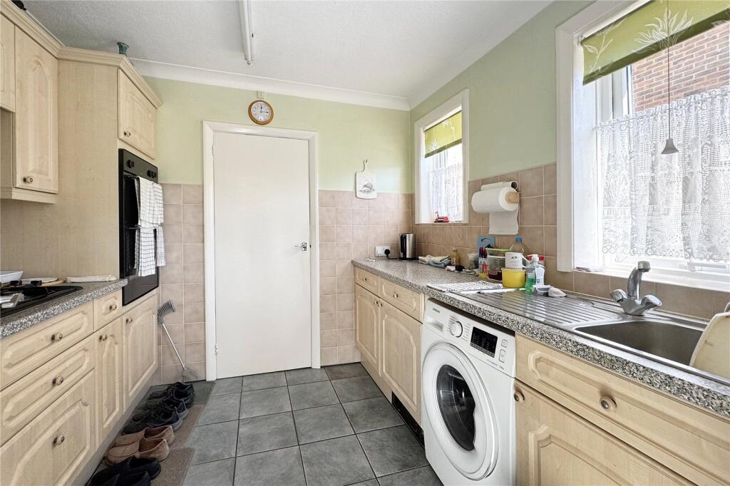 Additional image 4 of The Drills, High Street, Angmering