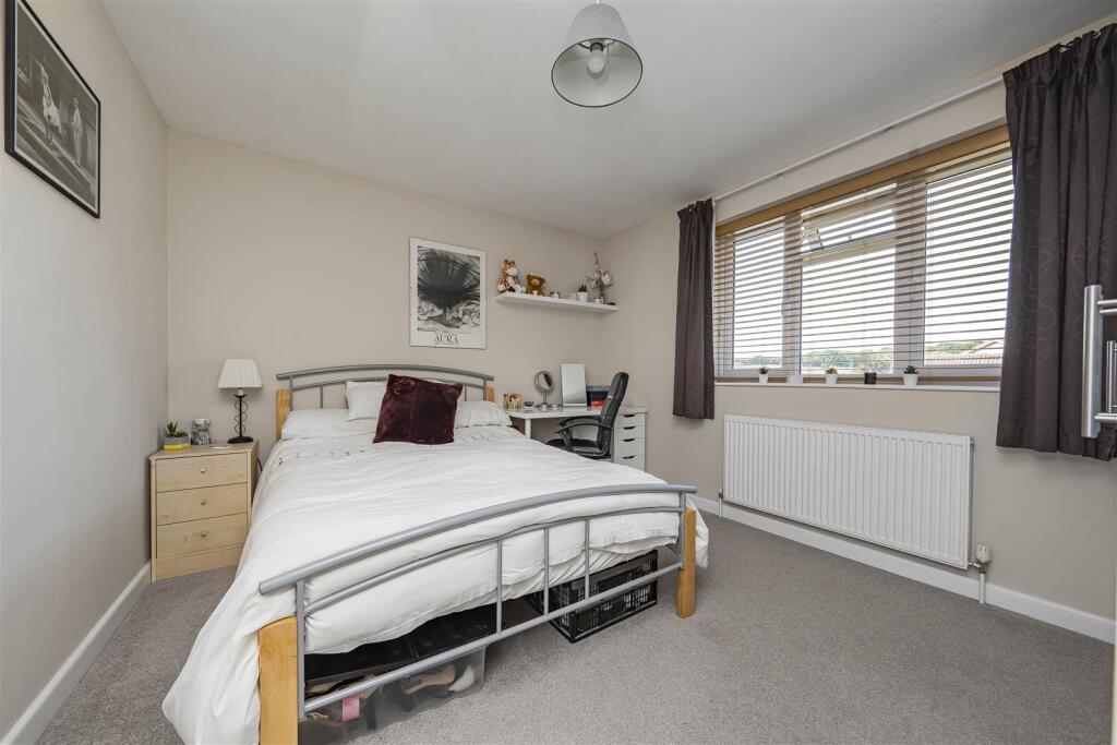 Additional image 8 of How Wood, Park Street, St. Albans