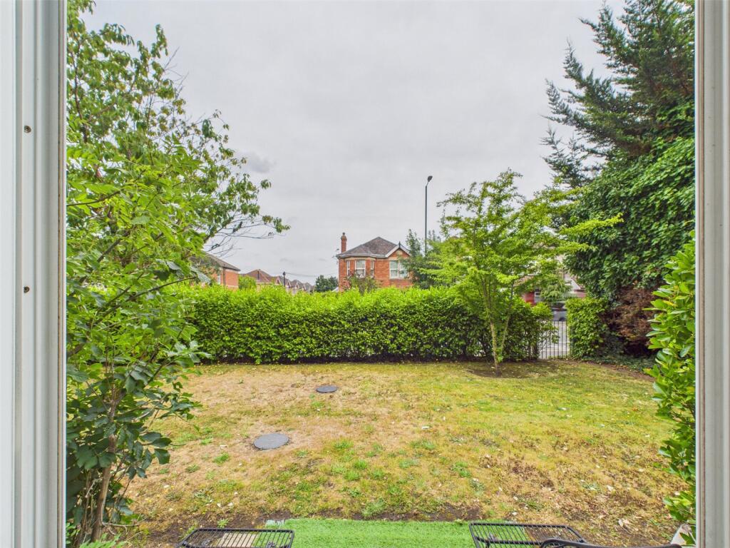 Additional image 8 of Holdenhurst Road, Bournemouth, Dorset, BH8