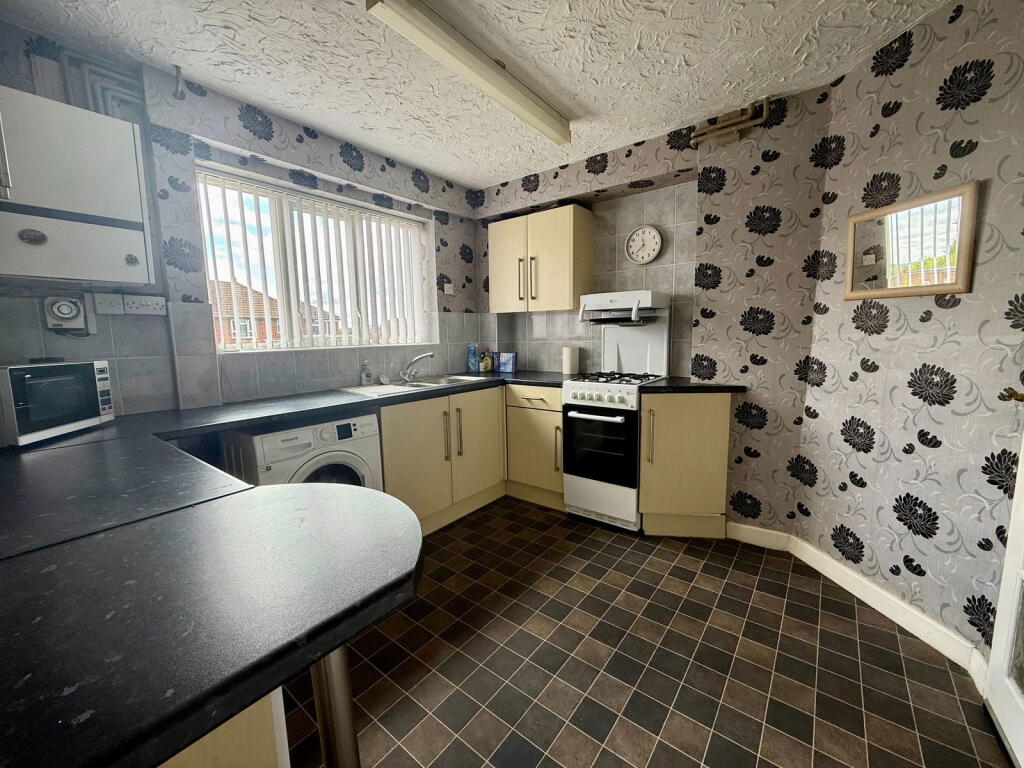 Additional image 7 of Beeches View Avenue, Halesowen, B63 2HD