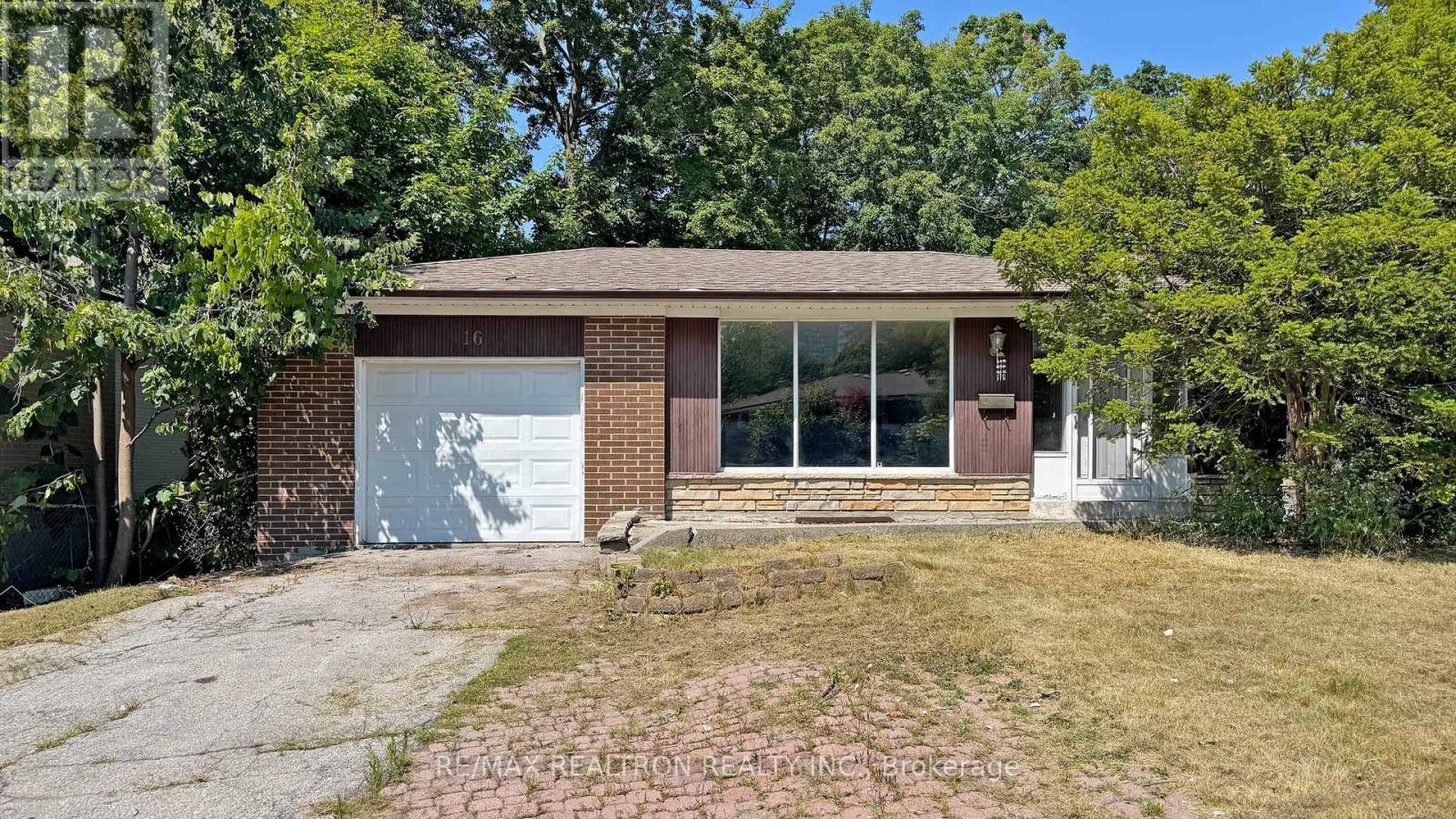 16 FLAVIAN CRESCENT|Toronto (Hillcrest Village), Ontario M2H1V9