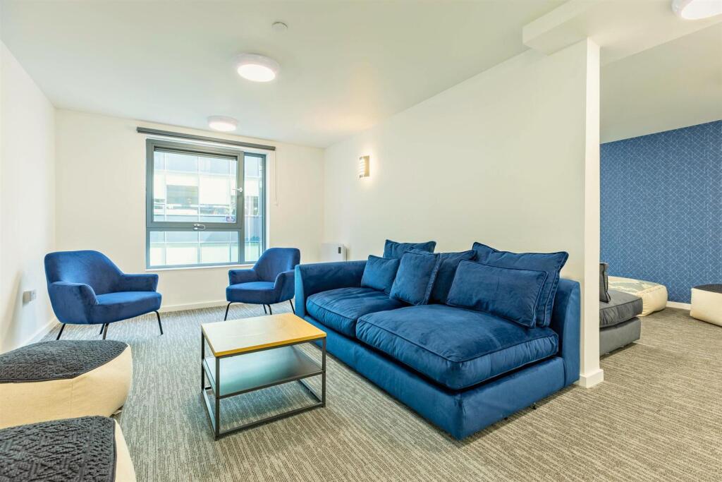 Additional image 19 of Aberdeen | Student | September | AB11