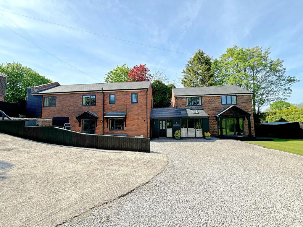 Chorley Road, Westhoughton, BL5