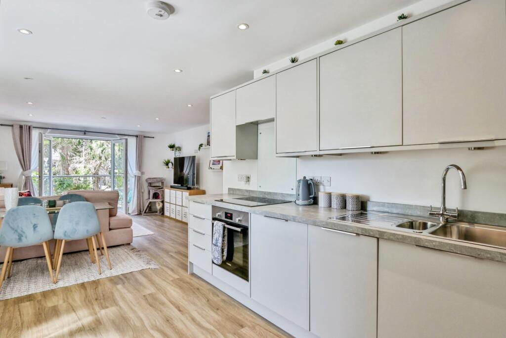 Additional image 3 of Queens Park Avenue, Bournemouth, Dorset, BH8