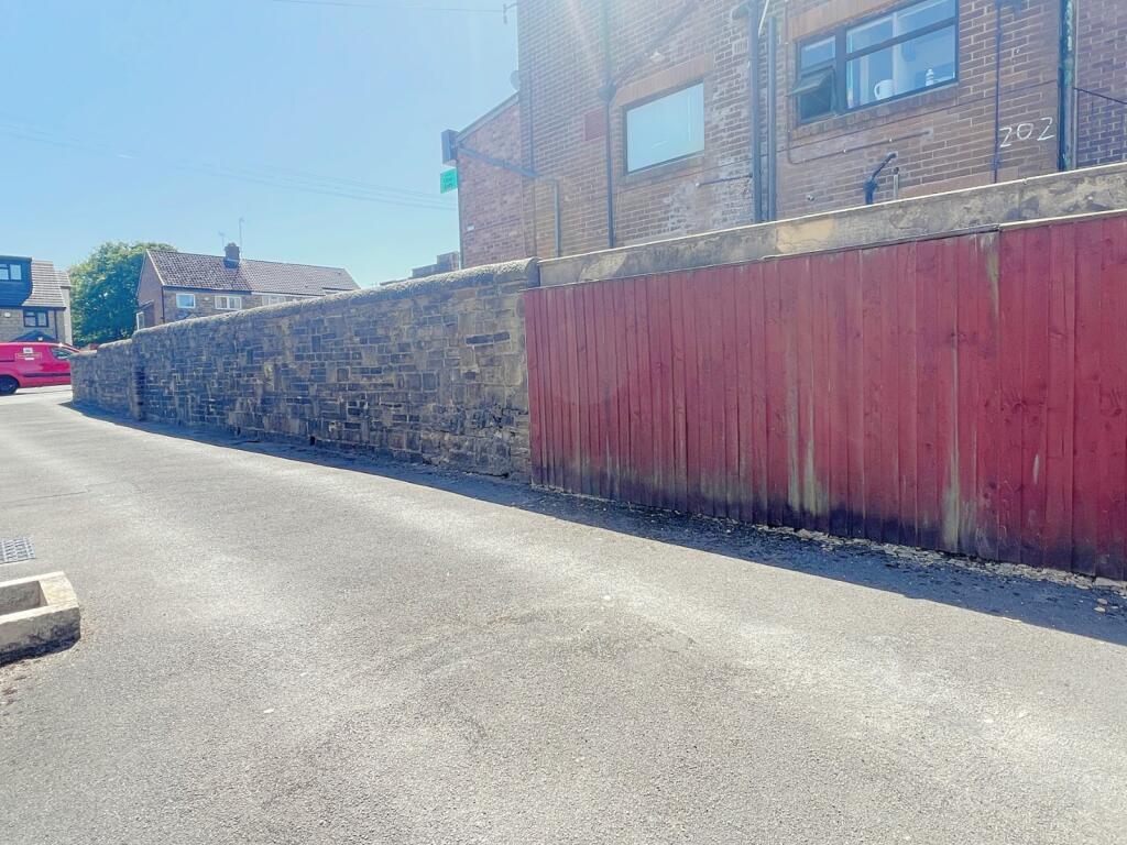 Additional image 20 of Hollingwood Lane, Bradford, BD7