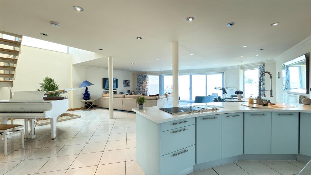 Additional image 10 of Salterns Way, Lilliput