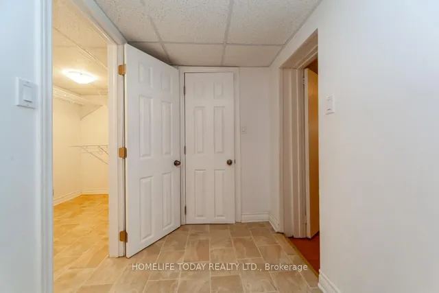 Additional image 21 of 61 Lord Roberts Dr