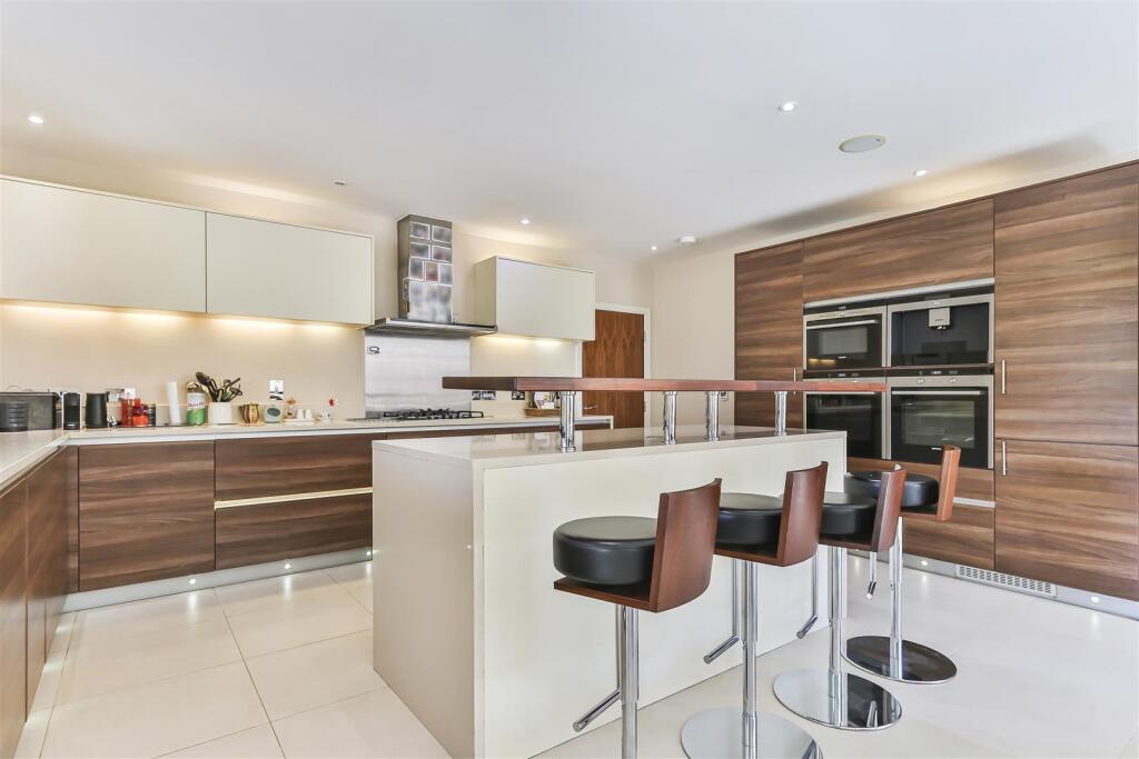 Additional image 31 of Crichel Mount Road, Poole