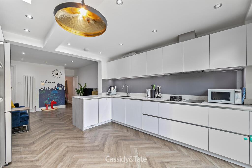 Additional image 7 of Castle Road, St. Albans