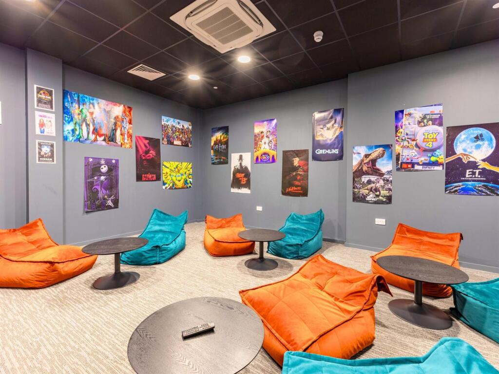 Additional image 14 of Aberdeen | Student | September | AB11