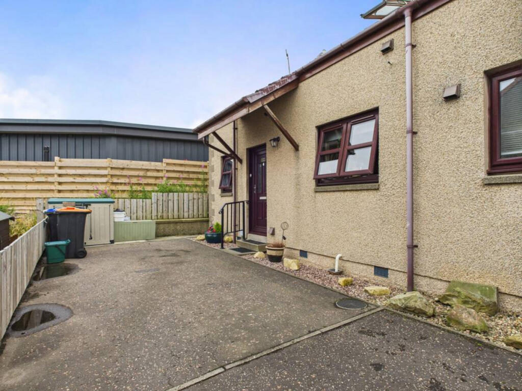 Additional image 26 of Victoria Gardens, Banff, AB45