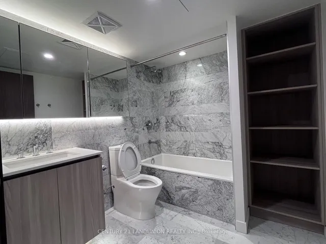 Additional image 10 of 19 Bathurst St Unit 902