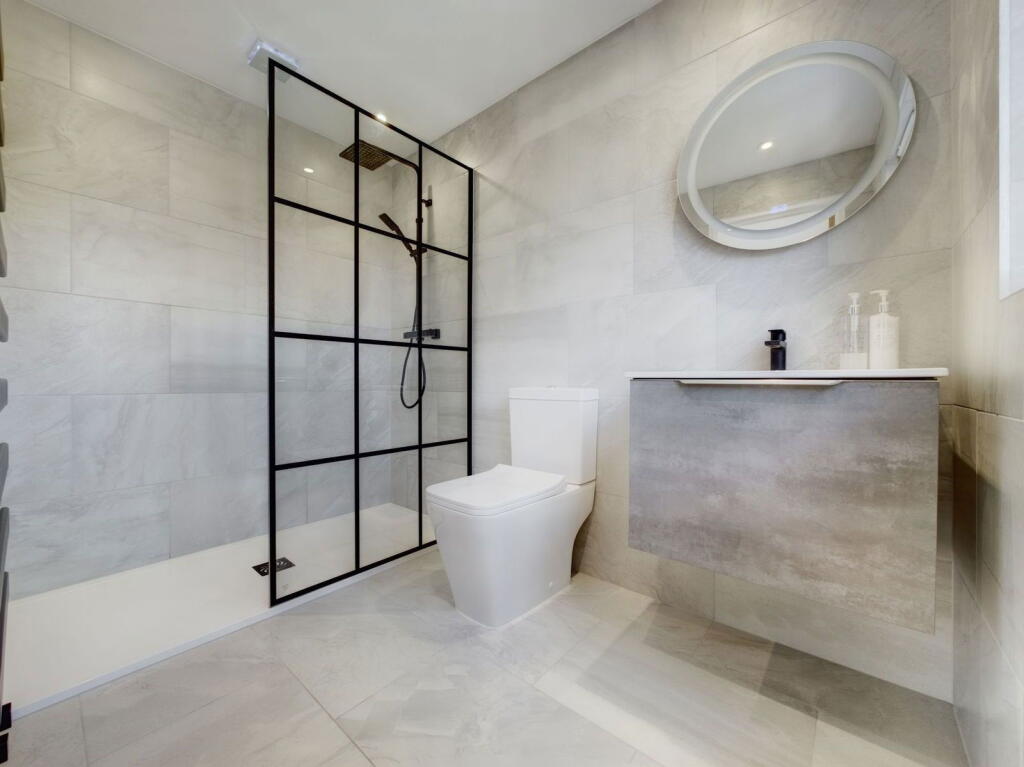 Additional image 19 of Pines Avenue, Worthing BN14 9JQ